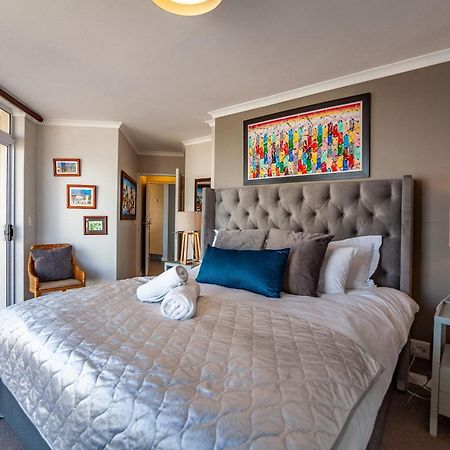 Luxury Ocean View Beachfront 2 Bed Apartment -206 The Waves, Blouberg, Cape Town 布鲁堡史特兰 外观 照片