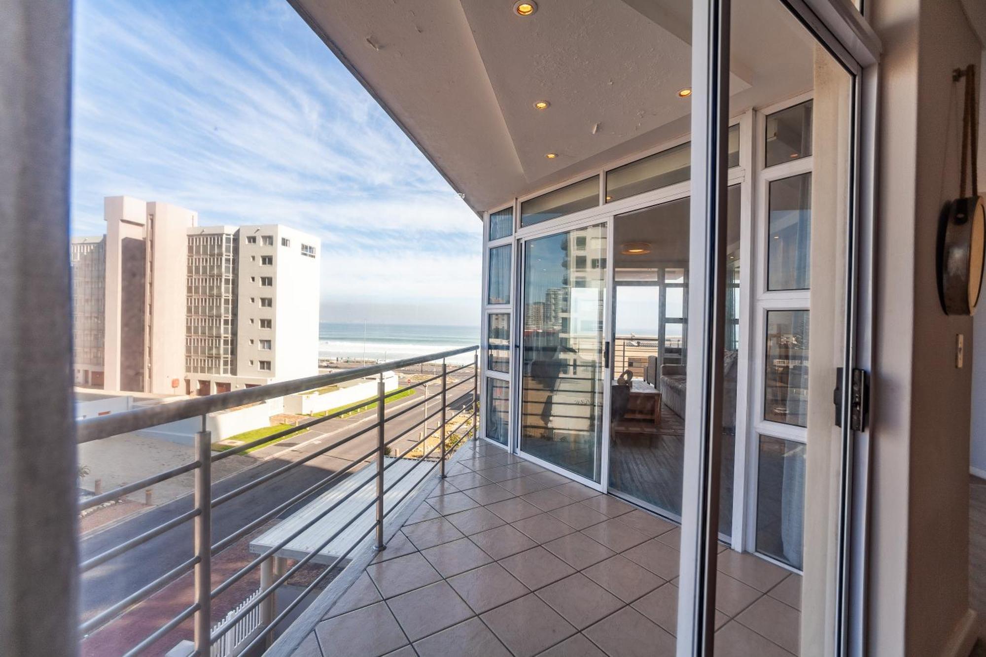 Luxury Ocean View Beachfront 2 Bed Apartment -206 The Waves, Blouberg, Cape Town 布鲁堡史特兰 外观 照片