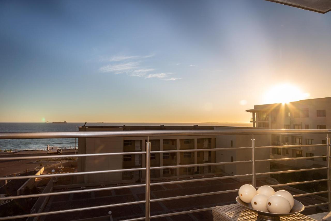Luxury Ocean View Beachfront 2 Bed Apartment -206 The Waves, Blouberg, Cape Town 布鲁堡史特兰 外观 照片